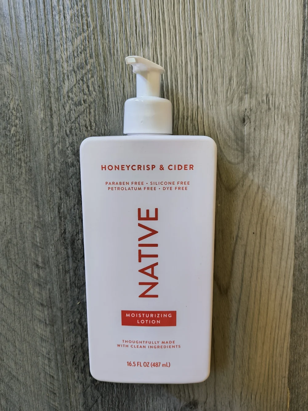 Native Honeycrisp & Cider Moisturizing Lotion - White